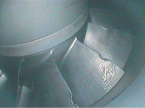 King Air- PT6 Inspection with a VJ-Advance Video Borescope. This is a chip in a blade.