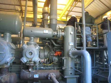 Image of natural gas compressor taken by a VJ-Advance video borescope during a Waukeshaw 7042 Inspection